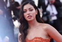 Розкішна кохана одноклубника Миколенка звела фанатів з розуму оголеною спинкою