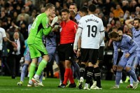 Скандал у матчі команд Луніна та Яремчука: суддя грі «Валенсія» – Реал» почув вердикт за свої помилки