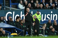 Коуч «Евертона» оцінив матч із «Ліверпулем» та прокоментував травму Миколенка