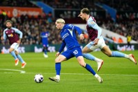 У кого 8.3? Стала відома оцінка Мудрика за камбек у матчі з «Астон Віллою»