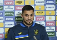 Кого звинуватив? Обличчя, емоції Бущана після другого голу від Польщі