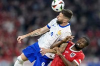 Жиру дав оцінку травмі Мбаппе