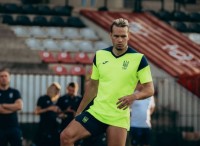 «В нас люди тільки й шукають привід заср**и»: Мудрик емоційно спростував чутки про себе назвавши журналістів даунами