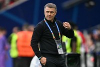 Реброва не можна звільняти, тому що у нього є контракт