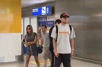 Яремчук прибув до Греції на підписання контракту з «Олімпіакосом»