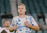 Сваток нарешті дебютував в МЛС та одразу зупинив легенду збірної Франції