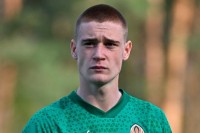 708 кілограмів. УПЛ припустила курйозну помилку щодо ваги голкіпера «Шахтаря»