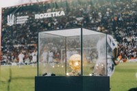 Шевченко привіз Золотий м'яч в Україну. Буде тур по країні - фото