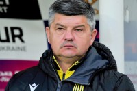 «Рух» хоче звільнити тренера 