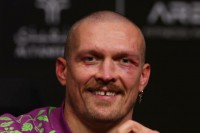 Як провідні українські клуби привітали Усика з перемогою?