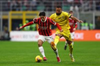 «Мілан» – «Рома» букмекери оцінили шанси команд на перемогу у матчі Кубка Італії