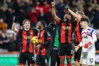 Стартові склади на матч «Евертон» – «Борнмут». Чи зіграють Миколенко та Забарний