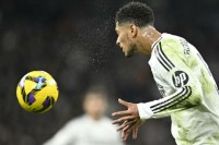 «Пішов ти н***й!» Суперзірка «Реала» емоційно звернувся до судді дербі - відео