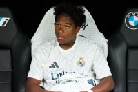 Вундеркінд «Реал» переплутав свою дружину з гравцем «Арсенала». Той відреагував