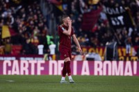 27 дотиків до м'яча, 14 точних пасів: оцінки Довбика за матч проти «Кальярі»