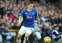 Миколенко зіграв в «‎американський футбол» у матчі АПЛ проти «Челсі» без Мудрика: відео лячного моменту гри