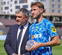 Ванат та Михавко отримали нагороди перед стартом матчу «Верес» – «Динамо»