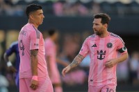 Мессі та Суарес забили чергові голи. Скільки вони вже мають?