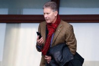 Леонід Буряк: «Чому в «старті» вийшов Довбик, а не Ванат? Можна що завгодно говорити»