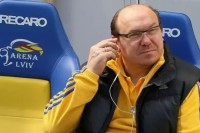 Віктор Леоненко: «Нам по вухах їздять, що у нас команда-зірка. А вболівальники злі, бо їх дурять»