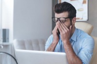 Домашні засоби для зняття втоми очей: що працює, а що ні