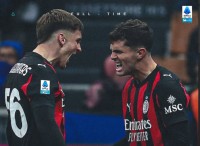 «Мілан» переміг «Інтер» у головному дербі Серії А та наблизився до «Роми»