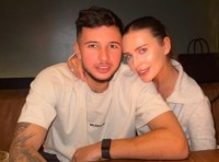 Дівчина гравця «Динамо» гаряче похизувалася дорогоцінною каблучкою – фанати вже гадають про пропозицію руки та серця