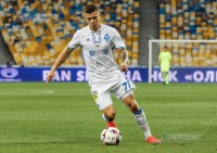 Колишній півзахисник «Динамо» пішов у фітнес: проводить платні онлайн-тренування для дівчат та веде свій відеоблог