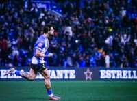 Провальний екс-форвард «Динамо» забив 3 голи з пенальті за 2 матчі в Іспанії – за це отримав BMW, але є нюанс