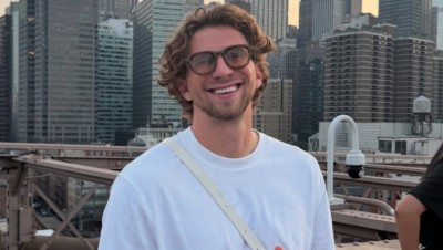 Забарний засвітився на тренуванні ПСЖ за кермом люксового авто за 200 тисяч доларів