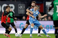 «Степанов поки що недосвідчений футболіст. Але він сильний, швидкий і добре завершує атаки», — головний тренер «Утрехта»