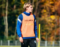 «Олексій Гусєв росте у «Кудрівці». Це ще один конкурент для Коробова на позиції правого захисника», - журналіст