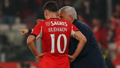 Моурінью хоче вигнати Судакова з «Бенфіки» – тренер ухвалив кардинальне рішення