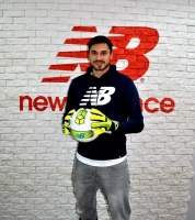 Динамівці: життя за межами поля