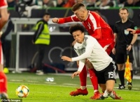 Суперник збірної України ледь не завершив сезон для Сане – відео моторошного фолу проти хавбека Німеччини