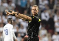 Представляємо арбітра матчу «Динамо» – АЕК: Якоб Кехлет