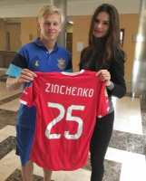 Зінченко дав свою футболку на аукціон для хворого хлопчика, який нещодавно зустрічався із Роналду