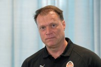 Ван Леувен розірвав угоду з «Зорею» одноосібно, Геллер незадоволений