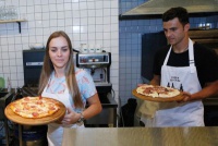 Жуніор Мораєс приготував іменну піцу