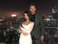 Дружина Ярмоленка затьмарила Париж своїм образом 