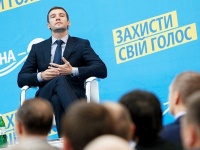 Шевченко, Блохин и еще семь известных футболистов, побывавших в политике