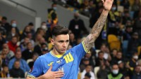 Шапаренко чи Мудрик? Стало відомо, кому дістався 10-й номер у збірній України після скандалу