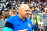 Прес-аташе збірної привалило штангою