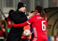 Неудачный вынос и пятая точка. Топ-10 автоголов 2019 года