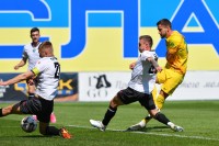 Перша ліга: «Інгулець» розгромив «Прикарпаття» та наблизився до УПЛ, «Лівий берег» продовжив невдалу серію