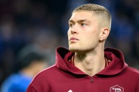  Відома оцінка Довбика за матч із «Порту»