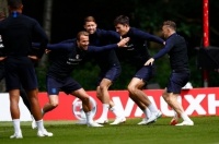 Збірна Англії за парканом і 30 елітних повій для мексиканських гравців. Новини навколо ЧС-2018 