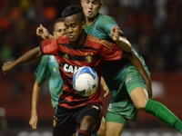 ​«Галатасарай» і «Дніпро» торгуються за бразильського півзахисника