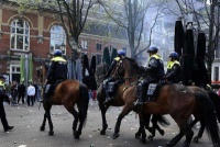 Футбольні фанати розгромили центр Амстердама