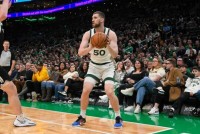 Михайлюк взяв участь у розгромній перемозі «Бостона» над «Мемфісом»